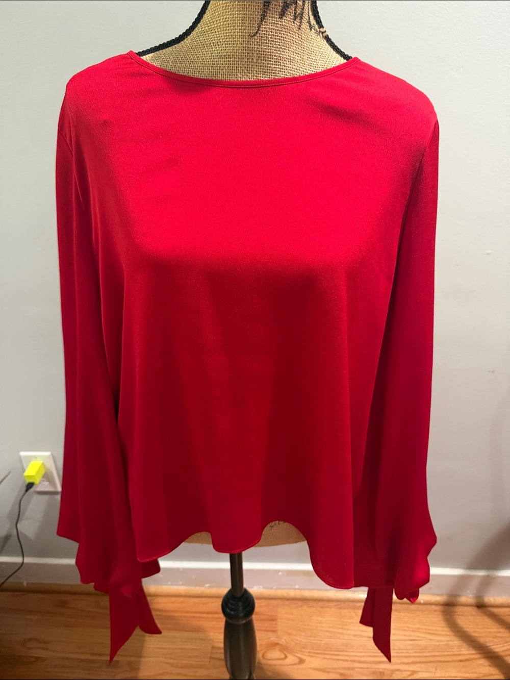 Vince Camuto Red Long-Sleeve Boatneck Top
